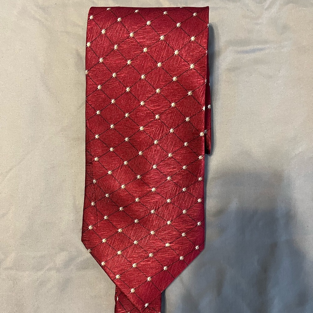 Vintage 100% hand made silk tie by Enrico Bertucci styled in Italy